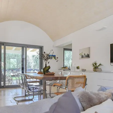 Trulli Quattro E Cinque Vila *