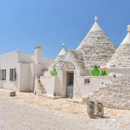 Trulli Quattro E Cinque San Michele Salentino